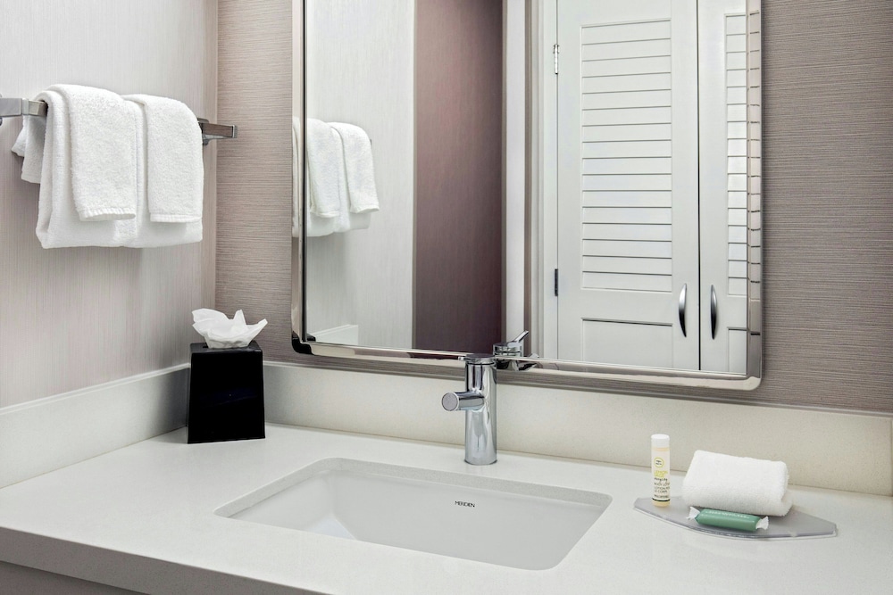 Courtyard by Marriott Boston Andover - photo 23
