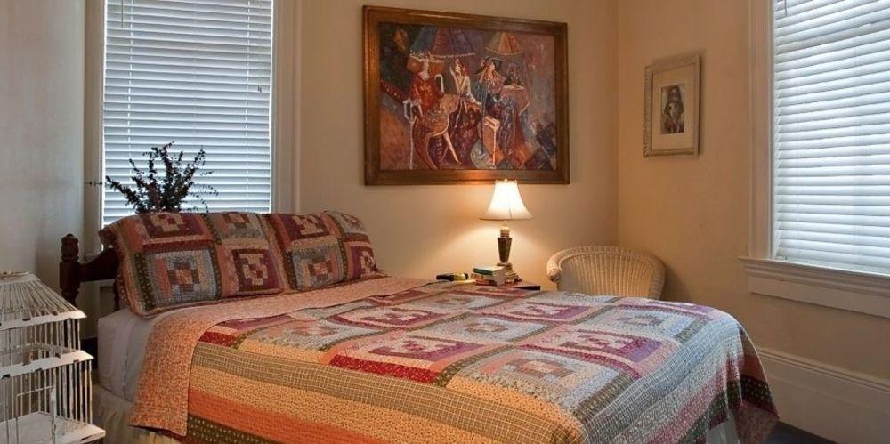 Avenue Inn Bed and Breakfast - photo 10