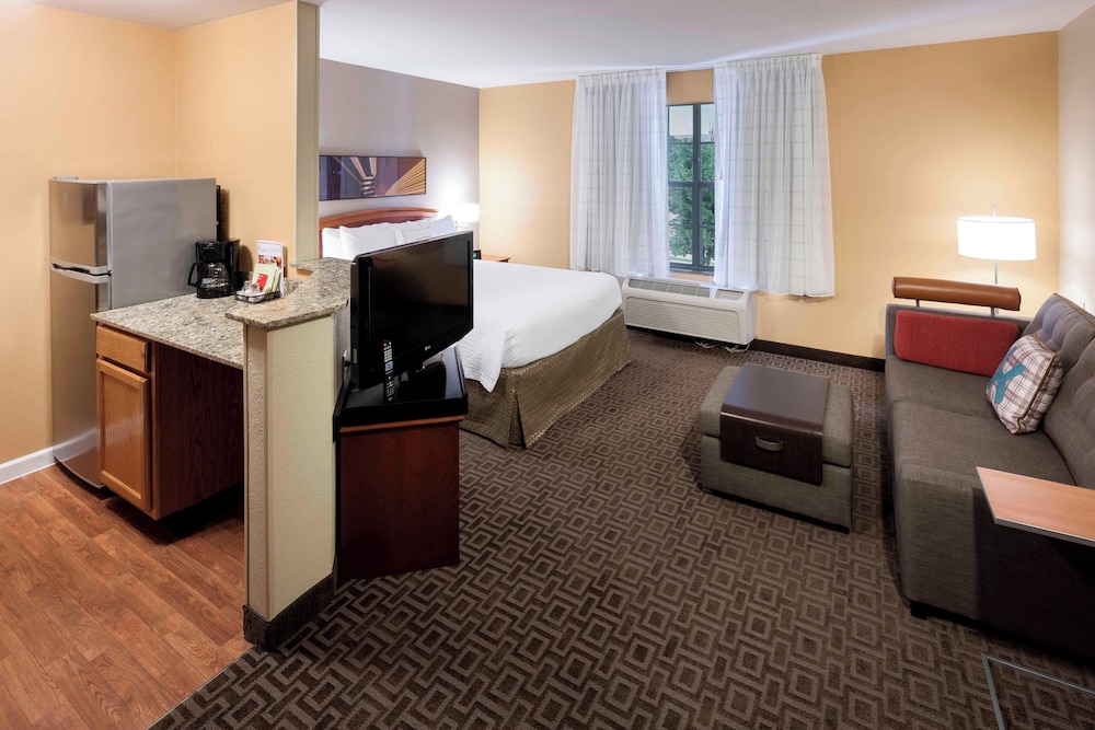 TownePlace Suites by Marriott Dallas Las Colinas - photo 13