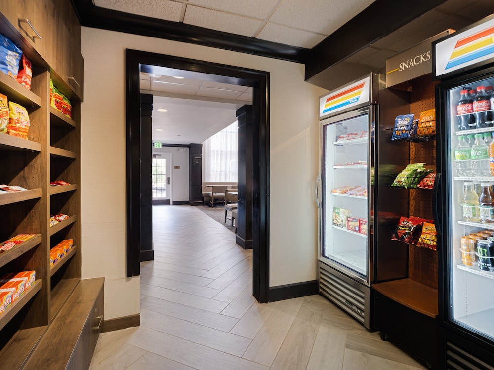 Staybridge Suites Columbus Dublin - photo 37