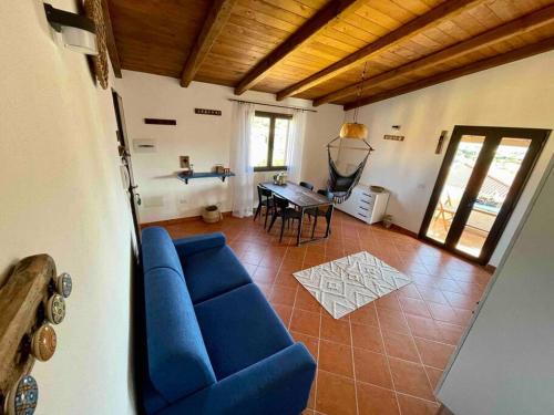 Charming apartment with parking mountain view close to the beach — 4-Star Luxury Hotel in Santa Maria Coghinas, Italy