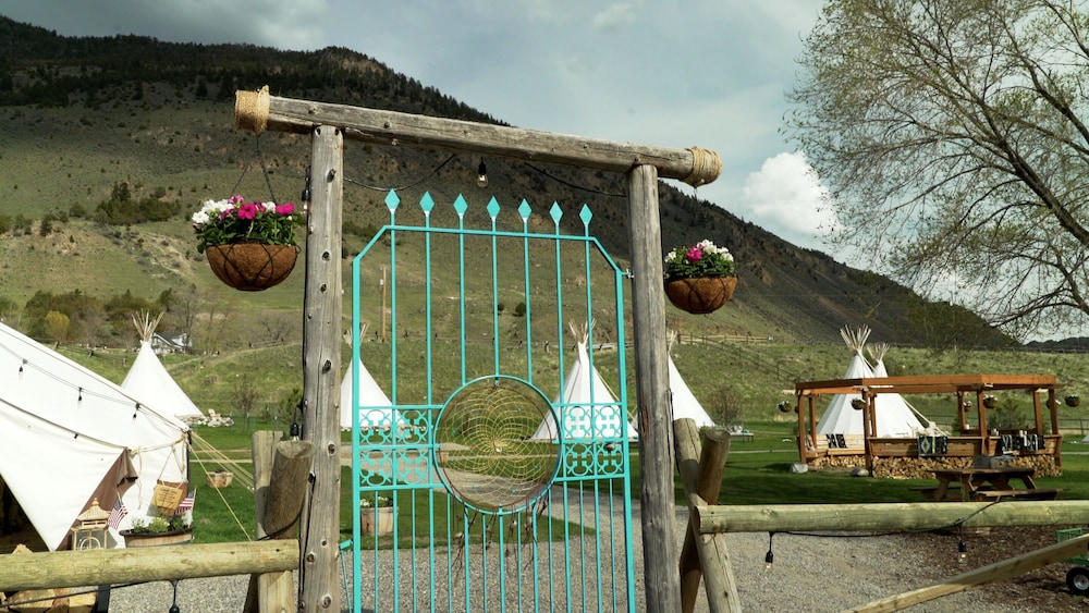 Dreamcatcher Tipi Hotel - photo 29