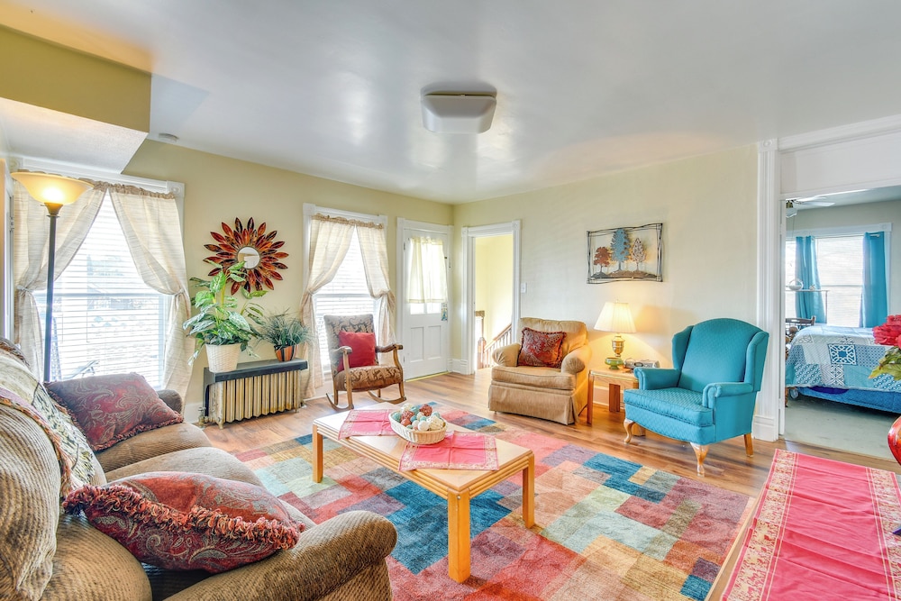 Lake Michigan Vacation Rental 1 Block To Marina 18096198 — Manitowoc