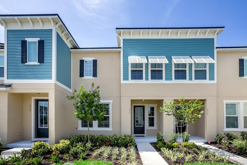 1515Carey - photo 2
