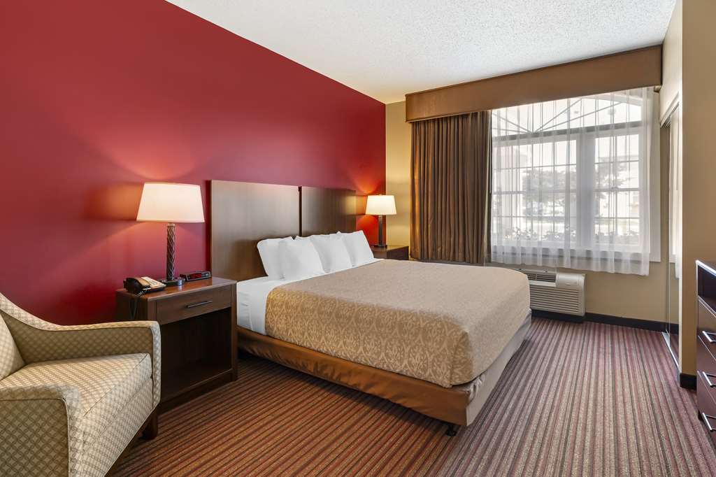 Best Western Plus Dutch Haus Inn and Suites - photo 15