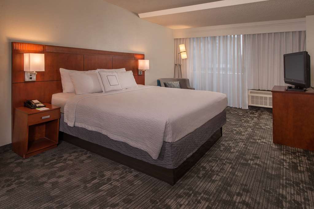 Sonesta Select Arlington Rosslyn - photo 11