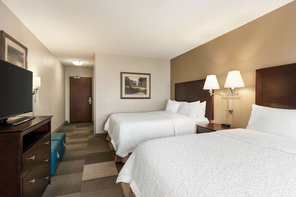 Hampton Inn & Suites Atlanta Airport West Camp Creek Pkwy - photo 15