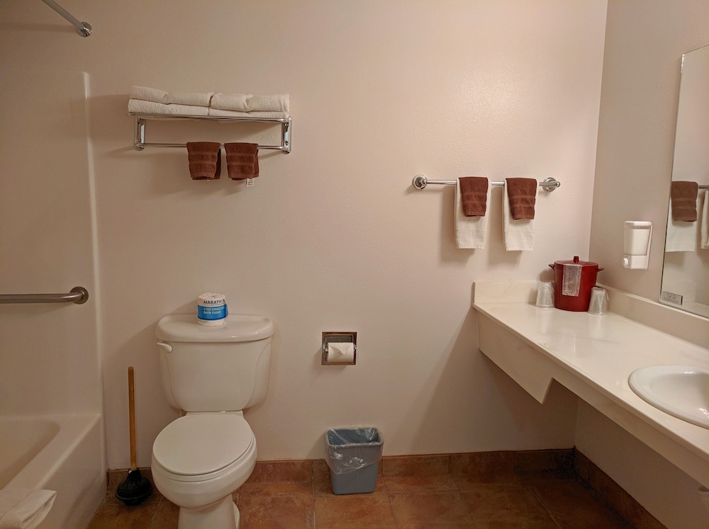Aquarius Inn - photo 24