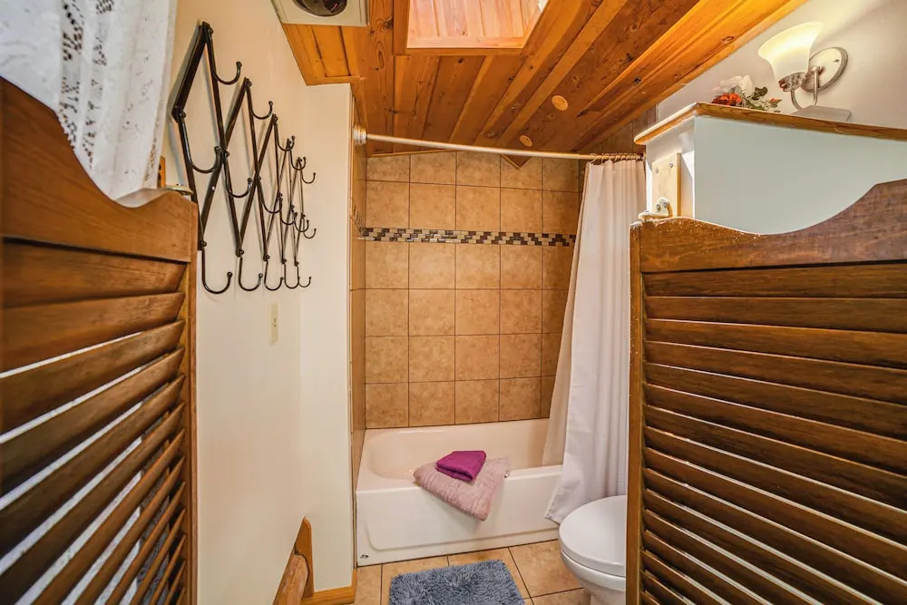 Pine Mountain Club Log Cabin w Resort Amenities - photo 10