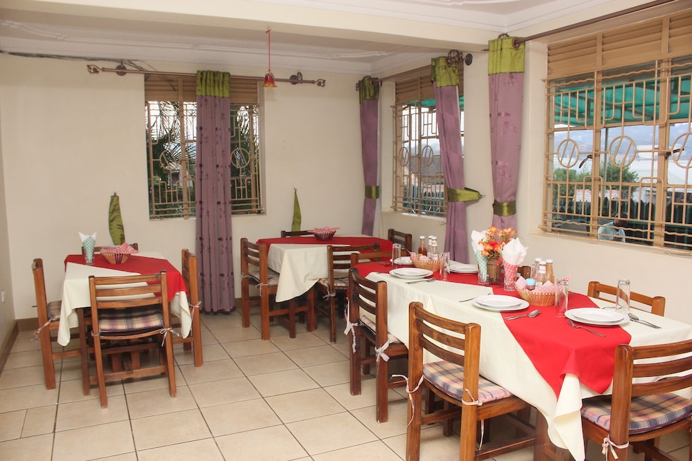 Scroll Inn Hotel - carbon neutral hotel in Kampala