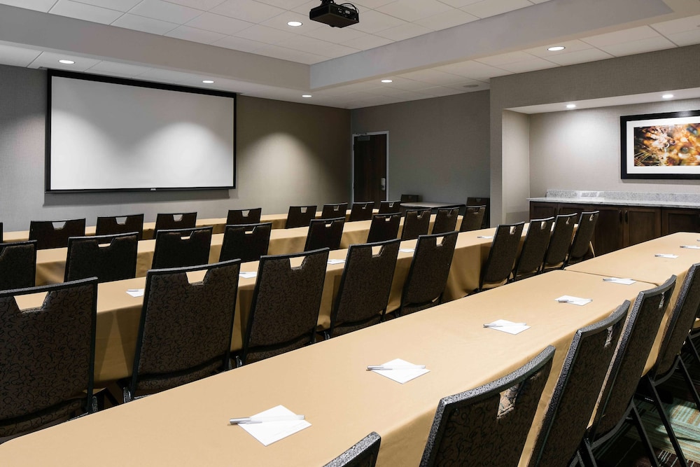 Hampton Inn & Suites Hudson - photo 39