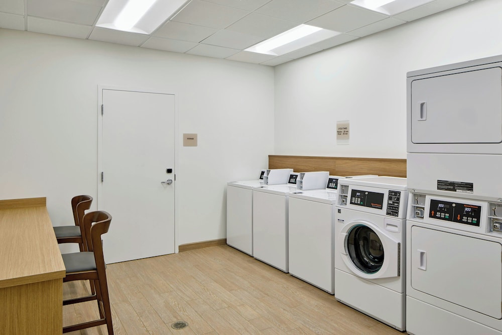 Element Atlanta Perimeter Center - photo 38