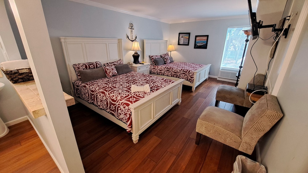 Saint Simons Inn by the Lighthouse - photo 14