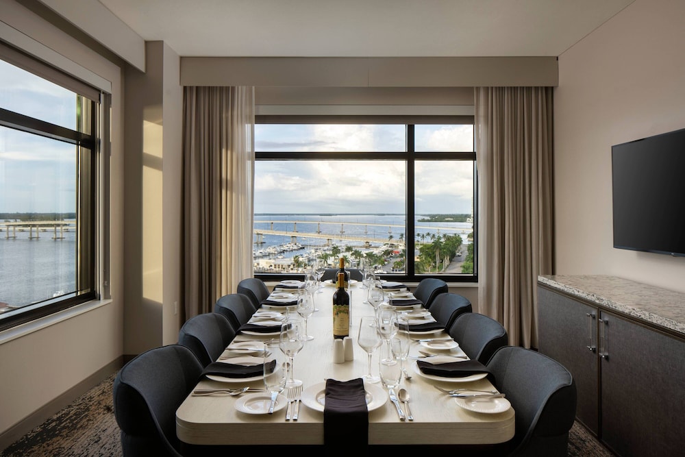 Luminary Hotel & Co. Autograph Hotels - photo 14