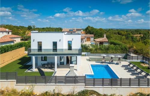 Villa Lumalu — 4-Star Luxury Hotel in Marcana, Croatia