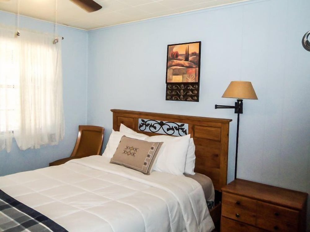 The Gold Pan Motel - photo 25