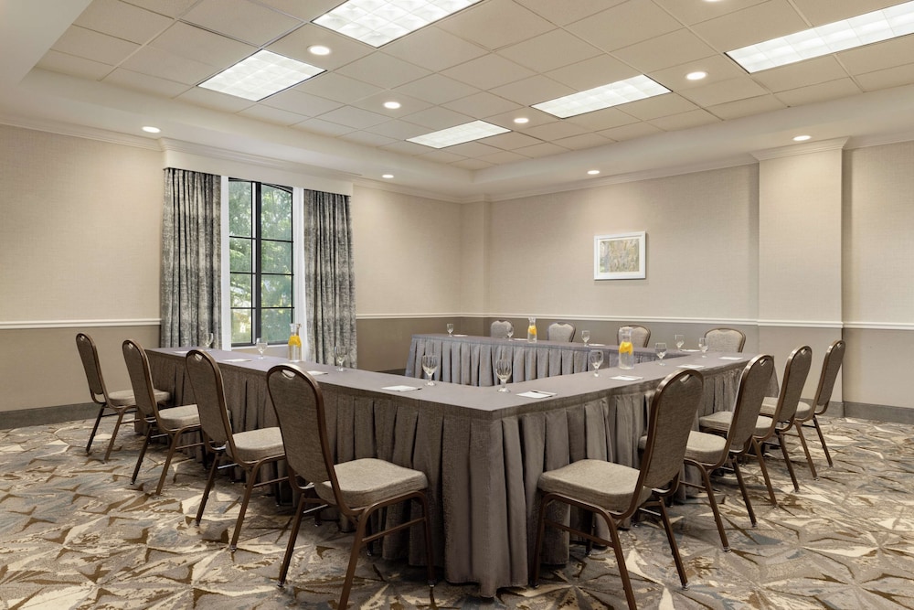 Hampton Inn and Suites New Orleans Convention Center - photo 93