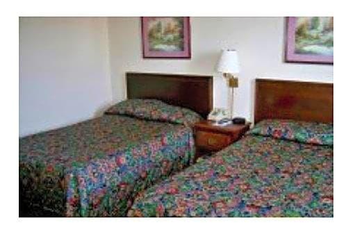 Country Hearth Inn & Suites Indianapolis - photo 8