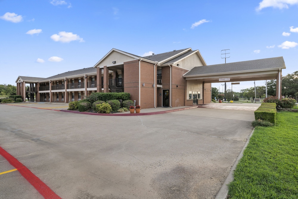 Super 8 by Wyndham Mount Vernon - photo 23