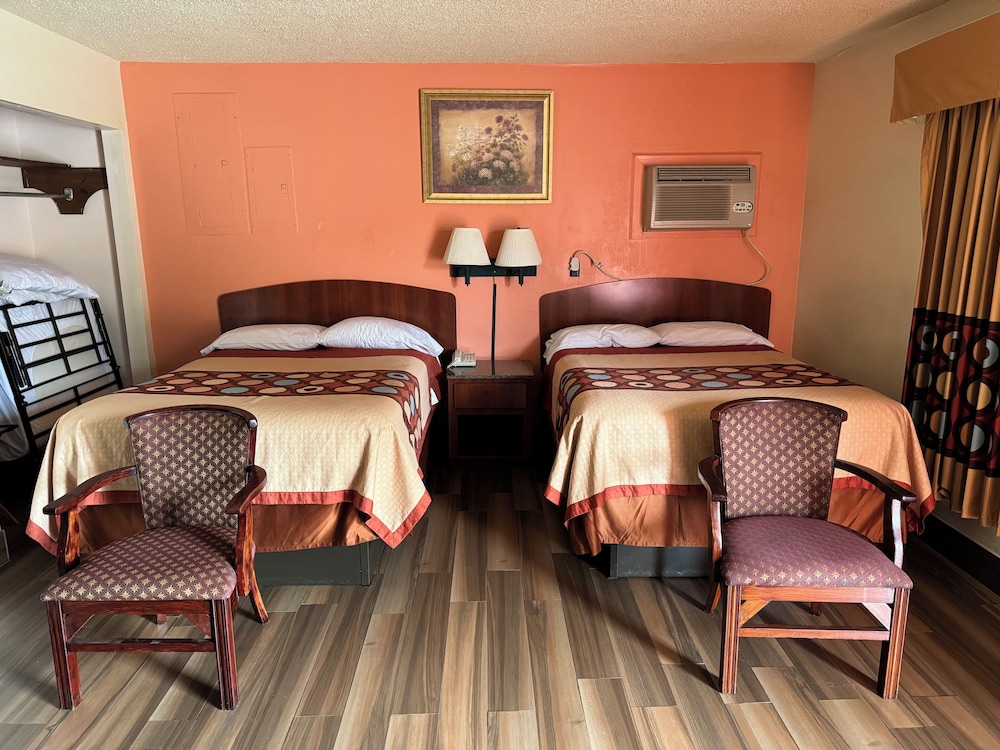 Snowbird Motel — Bristol