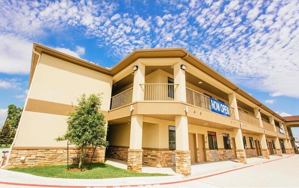 Palace Inn Conroe - photo 45