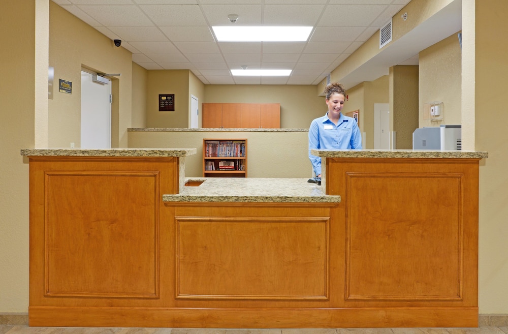 Candlewood Suites Hazleton An Ihg Hotel - photo 5