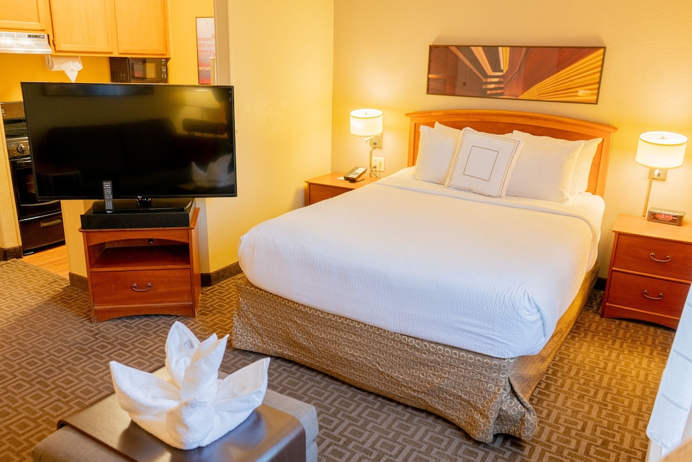 TownePlace Suites by Marriott Dallas Las Colinas - photo 9