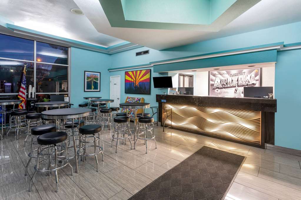 Super 8 by Wyndham Conference Center NAU Downtown - photo 10