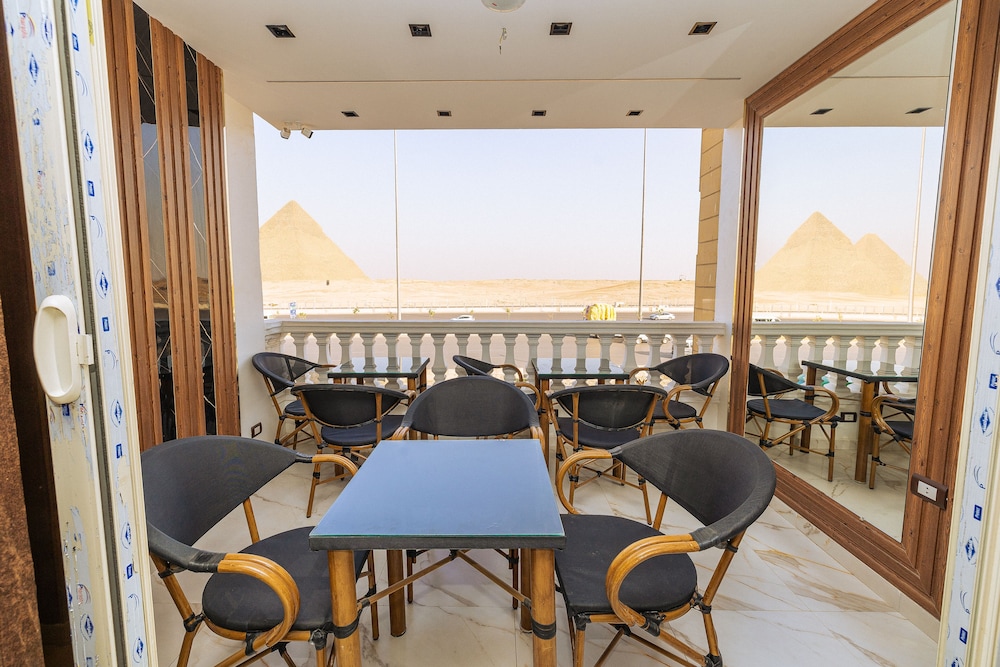 White Pyramids inn — Giza — photo 2