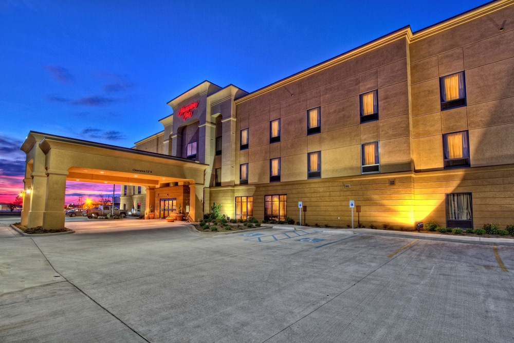 Hampton Inn Clarksdale - photo 20