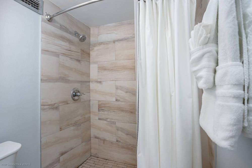 Harbor Tower Gulf Luxe Escape - photo 26