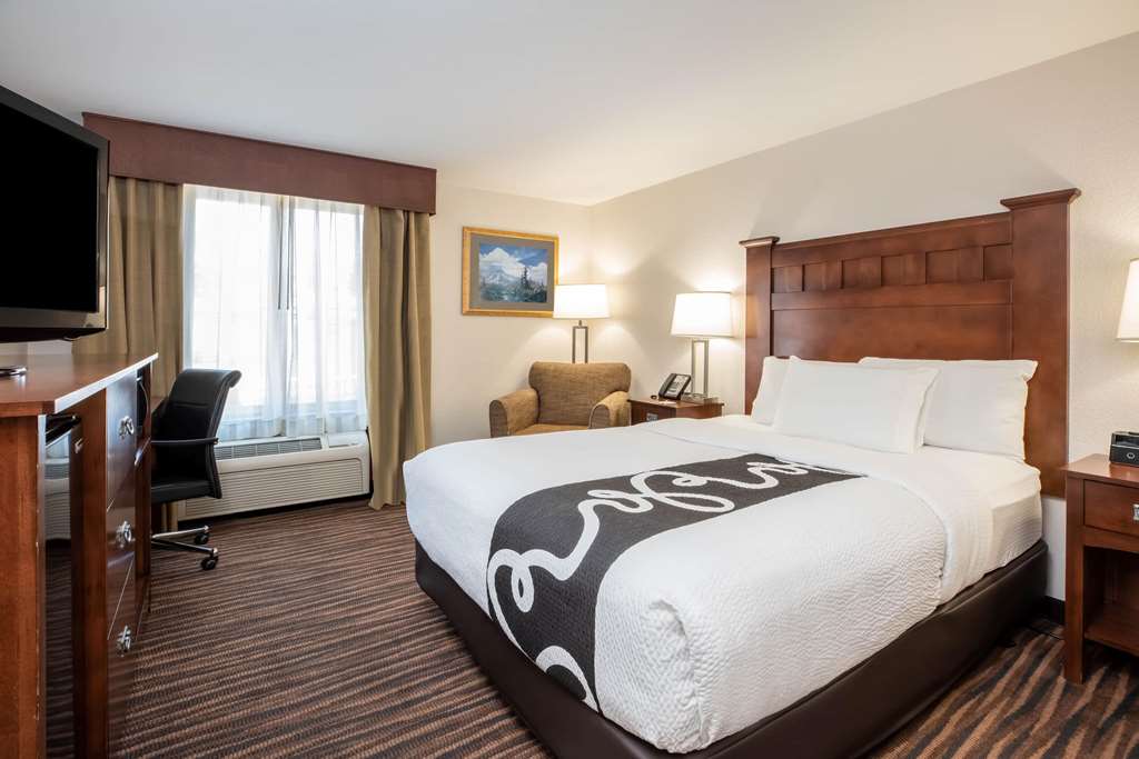 La Quinta Inn by Wyndham Bend - photo 16