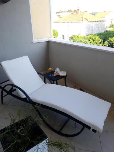 Ban Apartment