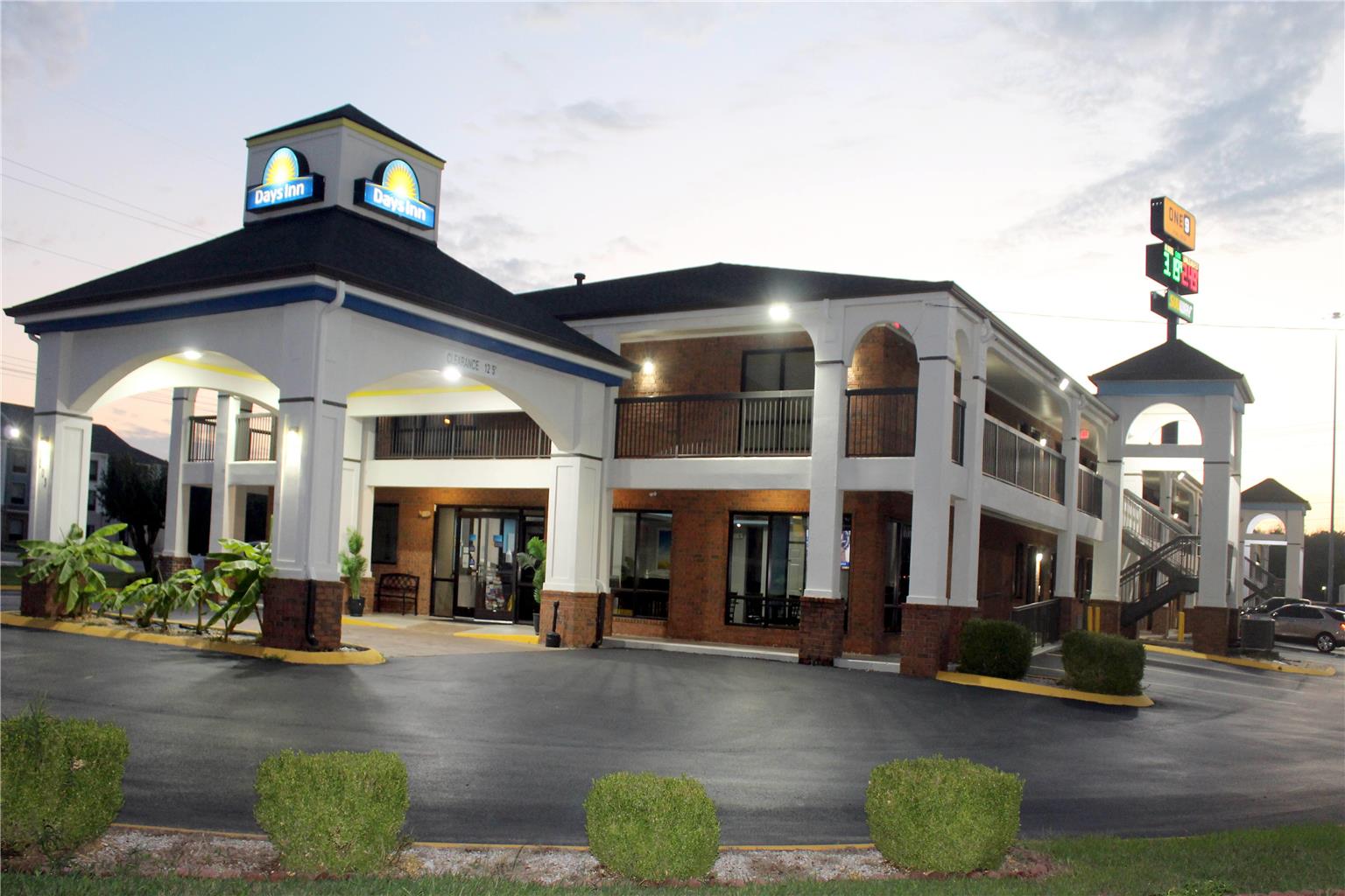 Days Inn by Wyndham Franklin - photo 3