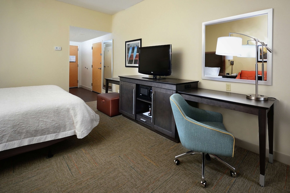 Hampton Inn Martinsville - photo 11
