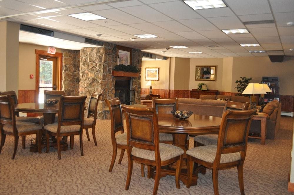 Wedgewood Lodge - photo 10