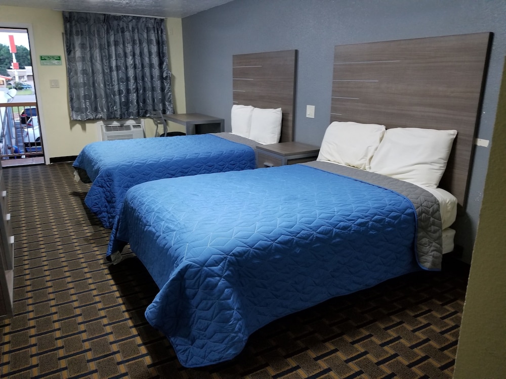 AmeriStay Inn &Suites - photo 6