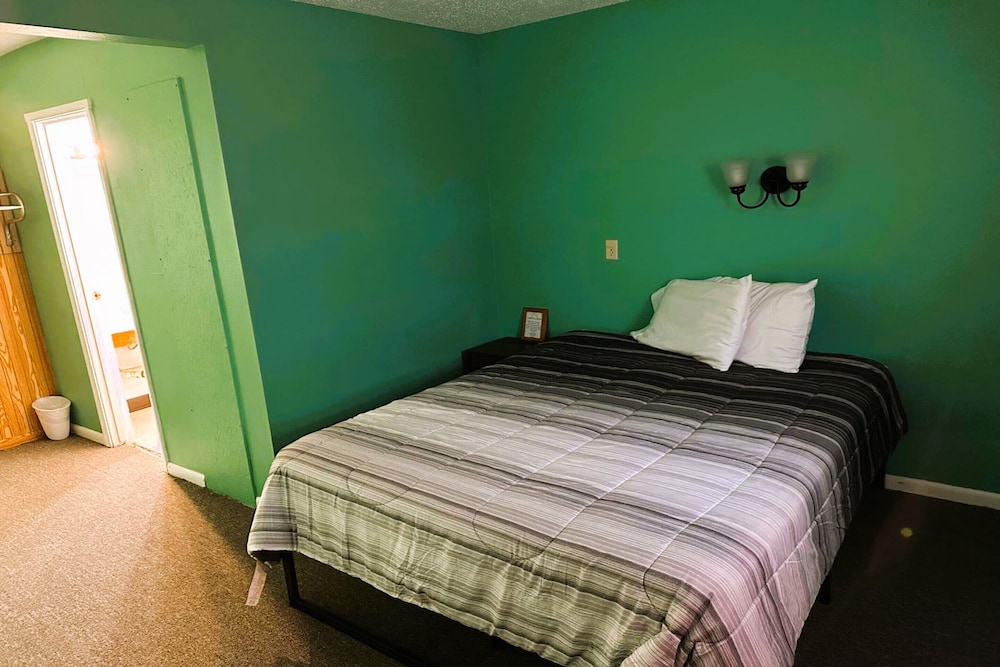 Love Hotels Kadoka by OYO at Badlands SD - photo 19