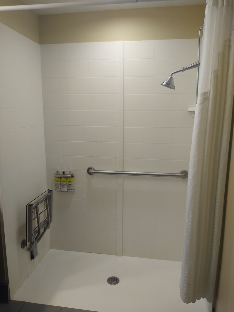 Holiday Inn Express & Suites Colorado Springs Central by IHG - photo 37