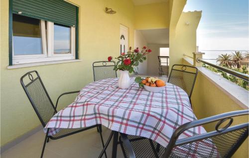 Apartment Podstrana With Sea View 366 — 4-Star Luxury Hotel in Podstrana, Croatia