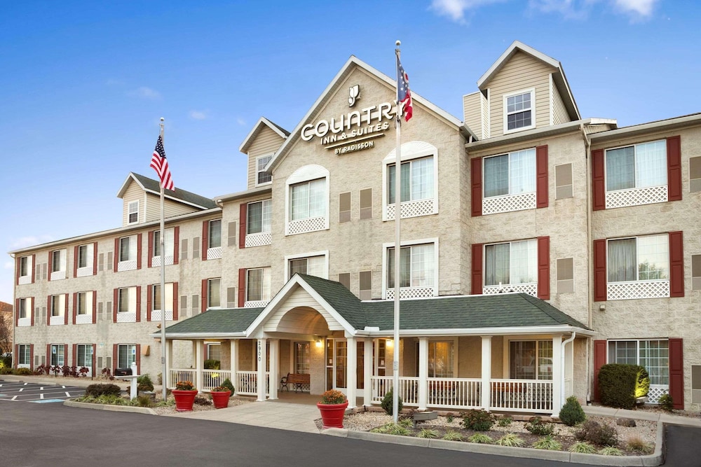 Country Inn & Suites by Radisson Columbus Airport OH - featured photo