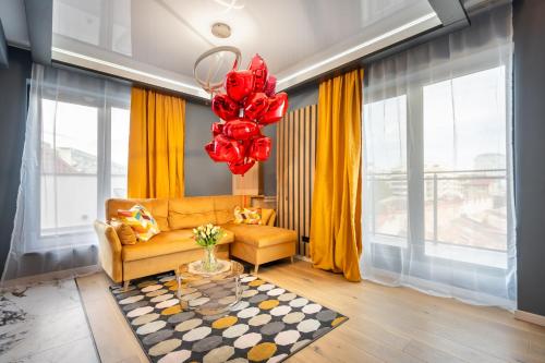 Sunflower Chic Loft in Tineretului — 4-Star Luxury Hotel in Bucharest, Romania