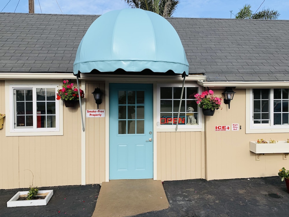 Central Coast Inn - photo 3