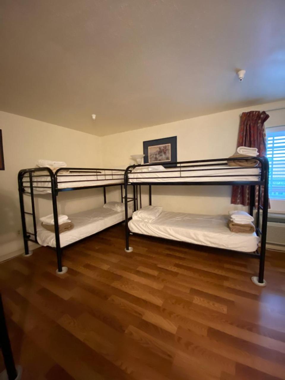Whitney Portal Hostel And Hotel - photo 27