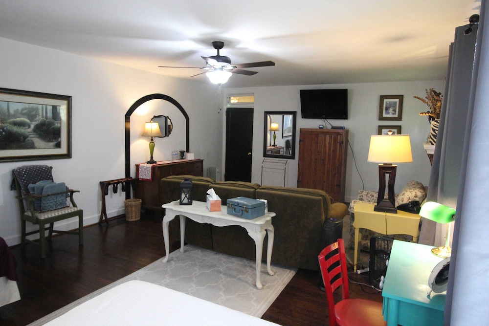 Tazmania Properties - photo 8