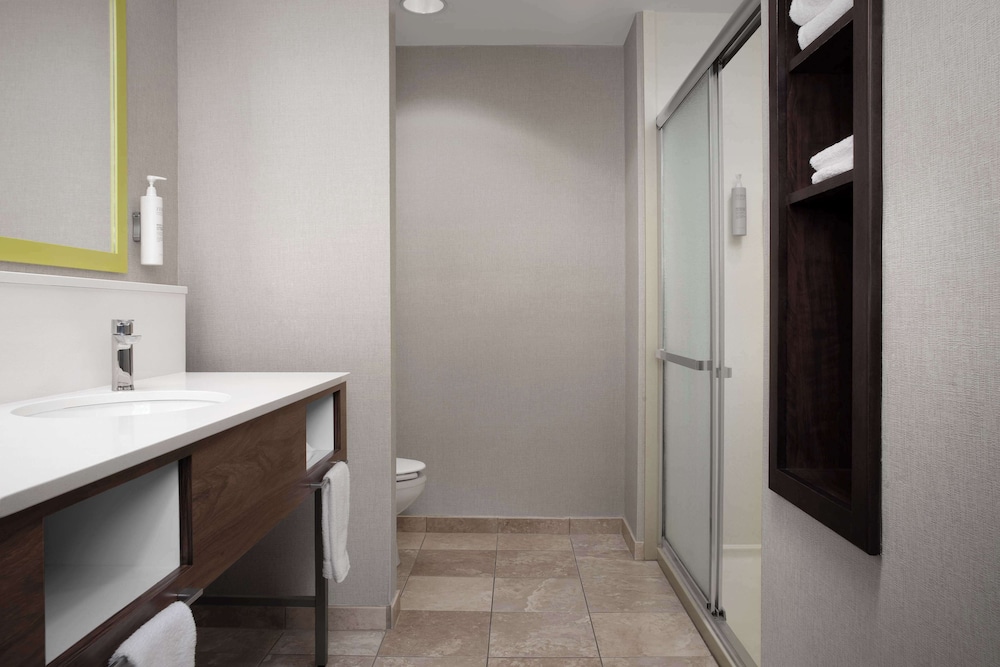 Hampton Inn & Suites Knoxville North I 75 - photo 47