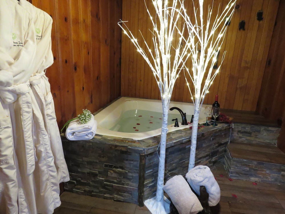 Tall Pines Inn - photo 107