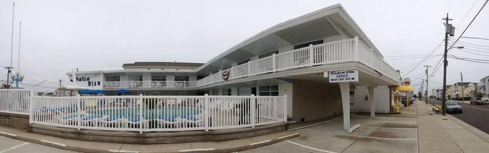 Chateau Bleu Resort Motel in North Wildwood, United States