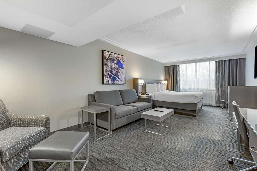 Best Western Premier Rockville Hotel & Suites - photo 23