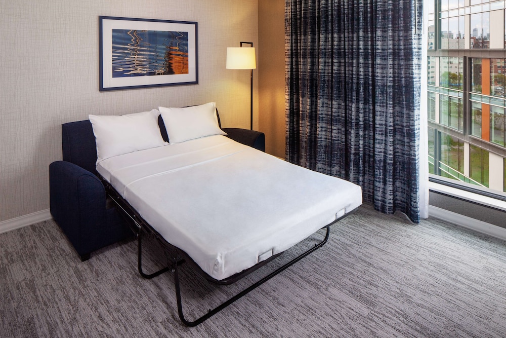 Hampton Inn Boston Seaport District - photo 7